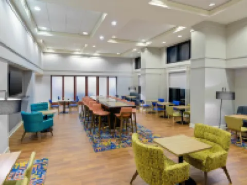 Hampton Inn & Suites Pensacola/Gulf Breeze Hotels in Santa Rosa County