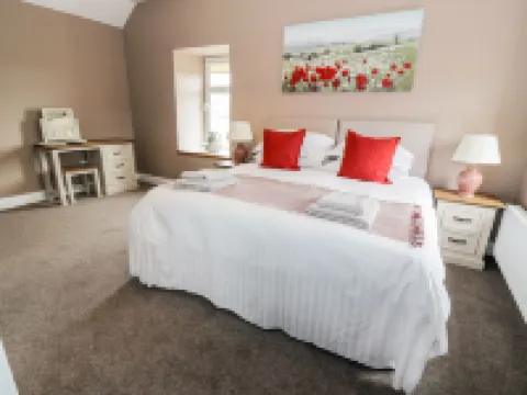 Longforth Farm Cottage Hotels in Newton Stewart