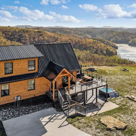 Stunning Hilham Home w/ Hot Tub, Views & Fire Pit!