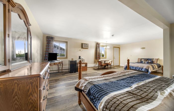 Thumb Heritage Inn