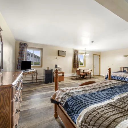 Thumb Heritage Inn