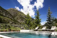 Matterhorn Focus Design Hotel - Rooftop Pools