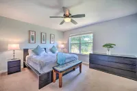 Chic Resort Townhome ~ 9 Mi to Disney Parks! - 3 tähden
