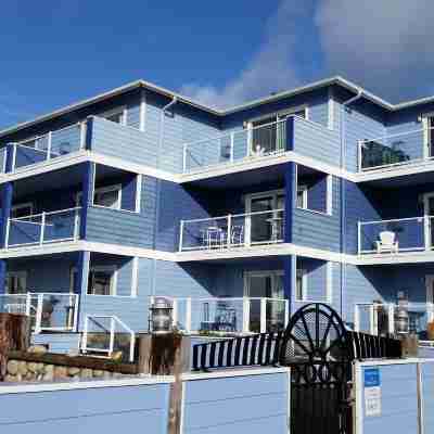 The Landing at Newport Condominium Hotel Hotel Exterior