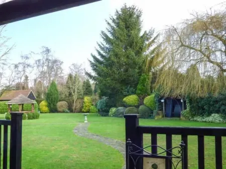 Studio at Little Trees Farm Отели рядом с достопримечательностью «Заказник Батфорд Спрингс»