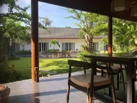 Amuya Home Stay Hotels near Sumba barat daya