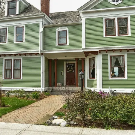Saltair Inn Waterfront B&B