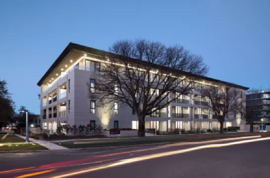 Knightsbridge Canberra Hotels near Canberra Station