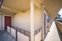 Marina Inn