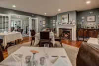 Stagecoach Inn Hotels in Goshen