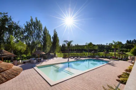 Hotel de Charme Casa da Amieira Отели в г. Сантарен