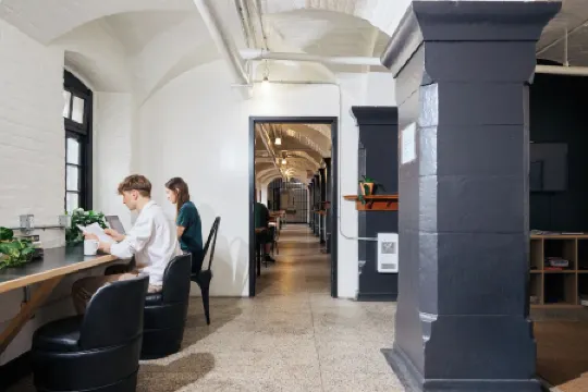 Saintlo Ottawa Jail Hostel