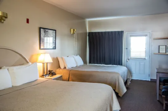 West Bank Inn Hotels in Celina