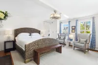 Carlisle House Inn Hotels in Nantucket