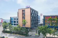 Fox Lite Hotel Cikarang Hotel dekat BKM MART