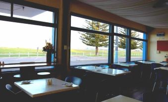 Esperance Beachfront Resort