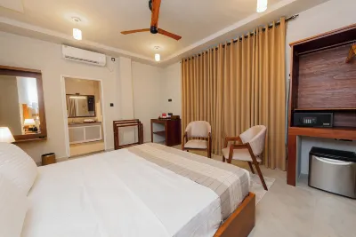 Ivory Resort Dikwella فنادق في ديكويلا