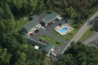 喬治湖一室公寓汽車旅館 威廉亨利堡（Fort William Henry）附近的飯店