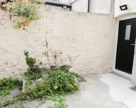 9 Chapel Street Hotels in Conwy