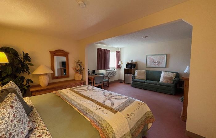 Country Lodge Inn