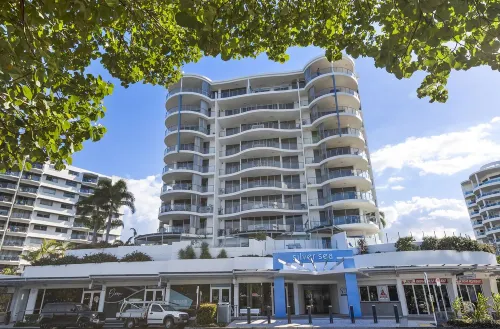 실버 시 온 식쓰 리조트 마루치도어 호텔