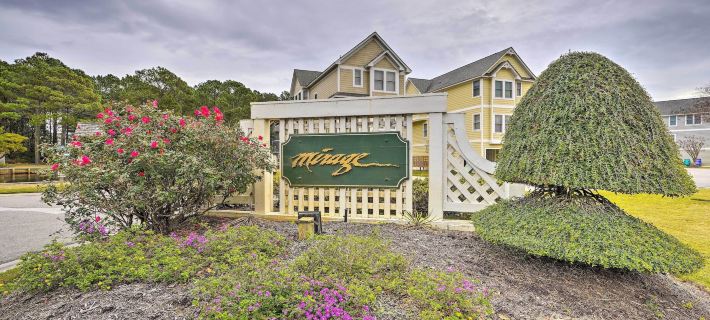 Coastal Home w/ Community Pool < 2 Miles to Beach! Hotéis em Corolla