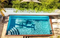 Villa Verde Inn - Rooftop Pools