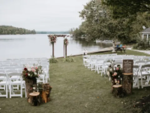 Bonnie View Inn Hotels in Haliburton County