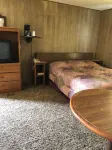 Coronado West Motel - parking