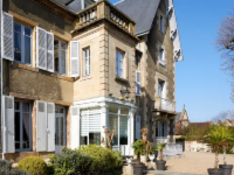Le Clos De Bourgogne Hotels in Moulins