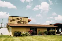 Saxony Motel Hotels in Chatham