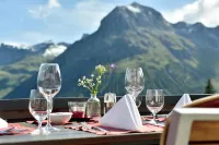 Hotel Goldener Berg - breakfast