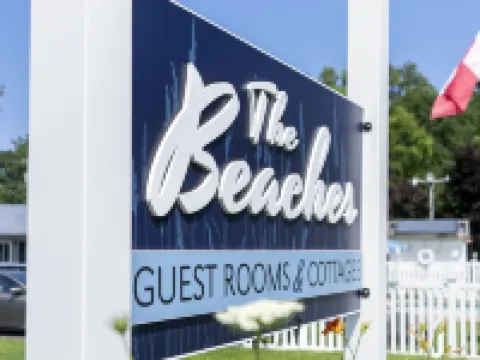 The Beaches Guest Rooms and Cottages Hotels in Wells
