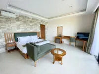 Flamingo Bajo Waecicu Hotels in Komodo