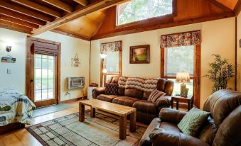 Cozy Georgia Abode w/ Deck, Fire Pit & Lake Access