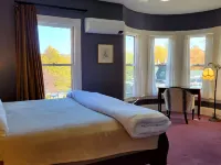The Elizabeth Inn and Restaurant Hotels in Bethel