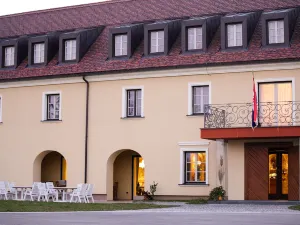 Hotel Dvorac Jurjevec