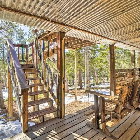 Bbqs, Hikes and Fireside Nights Cabin in Black Hawk