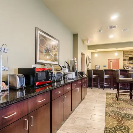 Cobblestone Hotel & Suites - McCook