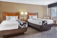 La Quinta Inn & Suites by Wyndham Minneapolis-Minnetonka Các khách sạn ở Saint Louis Park