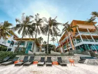 Eco Cozy Beachfront Resort Chaam