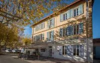 Hotel Restaurant le Castel Fleuri Hotels in Collobrières