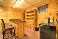 Thompson Home w/ Deck + Pond, 8 Mi to Elk Mountain - 3-Star