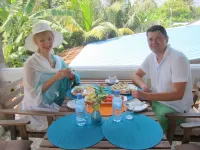 SeaLaVie Inn - breakfast
