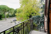 LaMì Room & Apartment Hotels in Toscanella