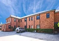 Hanbury Lodge - 2-Star