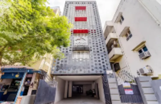 Upar Hotels Nungambakkam Nearby US Consulate Apollo Hospital Sankara Nethralaya Hotel dekat Kamakshi Amman Temple