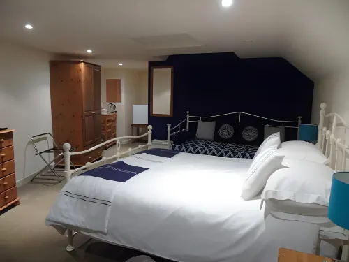 The Thistle Inn Hotels in Gatehouse of Fleet