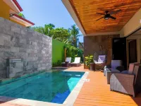 Private Luxury Villa Prime Location South End of Jaco Beach, Gated Community. - Villas