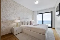 The Ocean Gaze by Homie